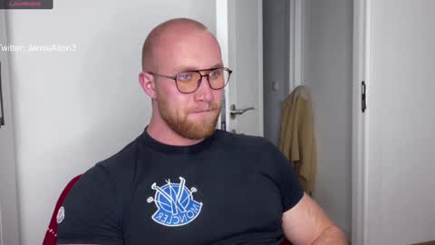 Wlademar online show from 01.17.25