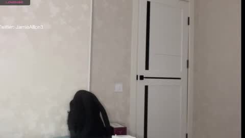 Wlademar online show from 12.22.25