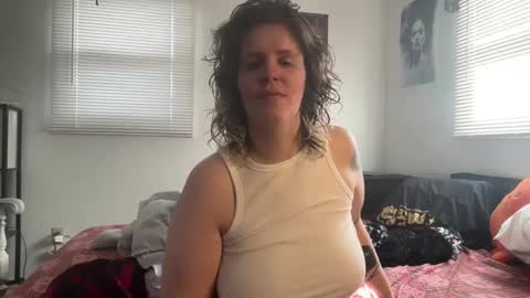 Moth online show from 02.04.25