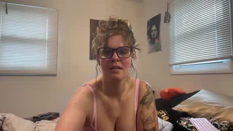 Moth online show from 02.06.25