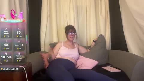 Moth online show from 09.10.25