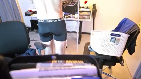 wnhz27 online show from 12.24.24