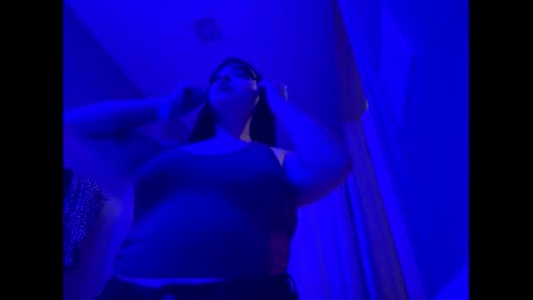 woahtreasureee online show from 03.13.26