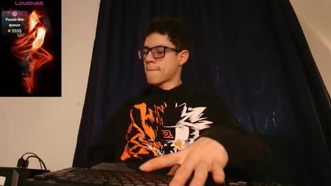 Snapshot of wolfan_sky chatting on 10.02.25 W O L F online show from 10.02.25