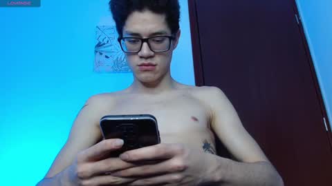 Snapshot of wolfan_sky chatting on 11.17.25 W O L F online show from 11.17.25