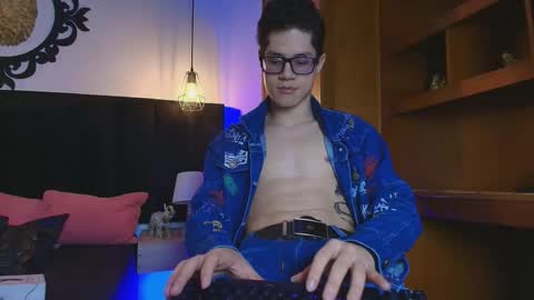  W O L F  online show from 03.30.26