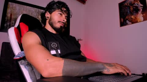 Snapshot of wolferatus chatting on 04.08.26 wolferatus online show from 04.08.26