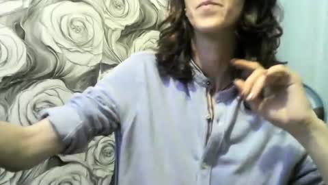 Snapshot of wolfxsnow chatting on 06.22.26 wolfxsnow online show from 06.22.26