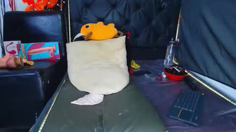 katty dirty online show from 12.19.25