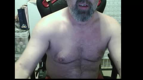 Snapshot of womenizzeer chatting on 01.11.26 Adam online show from 01.11.26