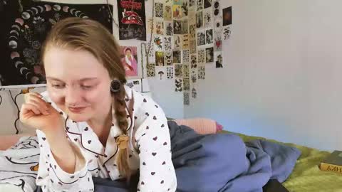 wonderconnie online show from 09.28.25