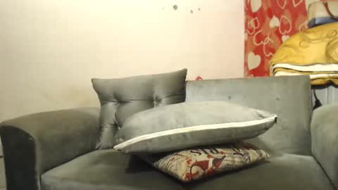 SHENIEL RODRIGUEZ online show from 12.18.24