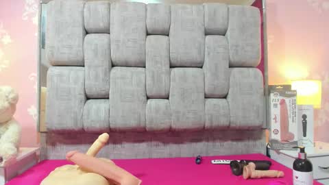 wonderkloe_ online show from 11.16.25