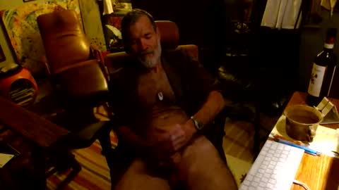 Snapshot of woodchuck185 chatting on 05.28.26 Chuck online show from 05.28.26