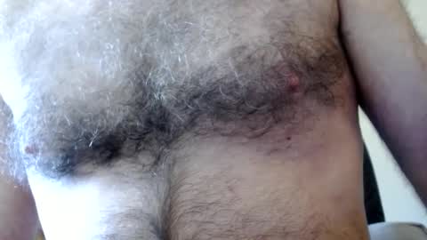 Snapshot of woodiesays chatting on 10.06.25 WoodieSays online show from 10.06.25