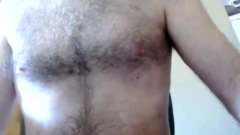 Snapshot of woodiesays chatting on 03.27.26 WoodieSays online show from 03.27.26