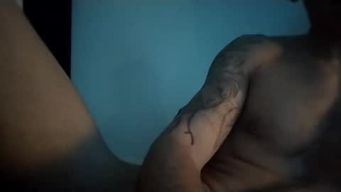 Snapshot of woodson5432 chatting on 02.22.26 LongNThrobbn online show from 02.22.26