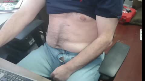 Snapshot of woodworker6473 chatting on 02.28.25 woodworker6473 online show from 02.28.25