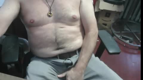 Snapshot of woodworker6473 chatting on 04.22.26 woodworker6473 online show from 04.22.26