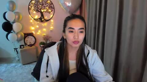 Snapshot of worldofkim chatting on 03.26.26 dudetta Kim online show from 03.26.26