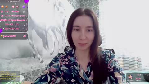 Anna  online show from 02.15.25