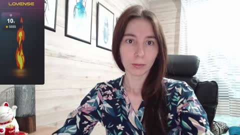 Anna  online show from 09.17.25