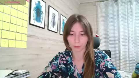 Snapshot of wow_porno_ chatting on 07.18.26 Anna online show from 07.18.26