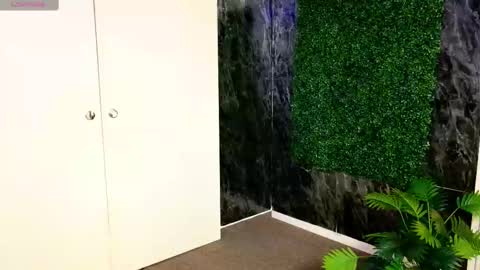 Snapshot of wowrivers chatting on 02.17.25 Nessa online show from 02.17.25