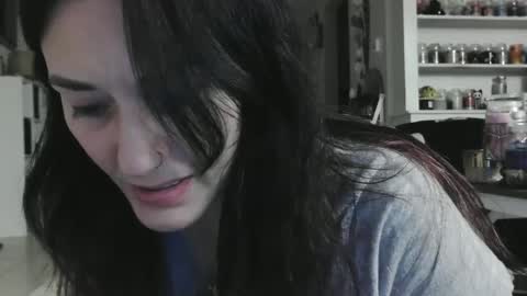 Snapshot of wrenleigh chatting on 01.10.25 Crystal Lake online show from 01.10.25