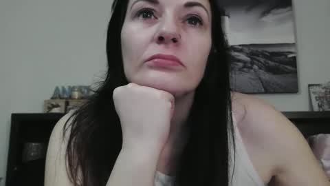 Snapshot of wrenleigh chatting on 02.15.25 Crystal Lake online show from 02.15.25