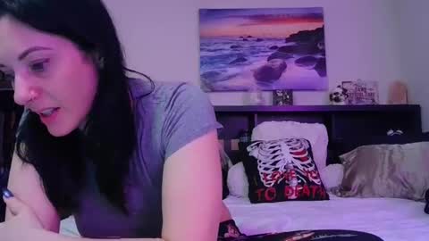 Snapshot of wrenleigh chatting on 12.02.25 Crystal Lake online show from 12.02.25