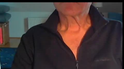 Snapshot of wuki123 chatting on 11.09.25 Wuki online show from 11.09.25