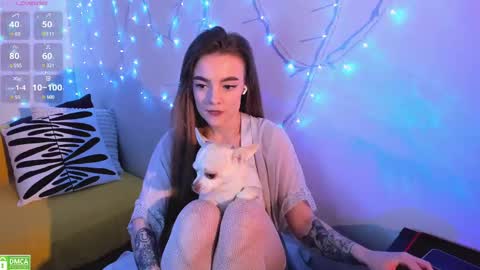 Snapshot of wxiuixw chatting on 02.13.25 Sonya online show from 02.13.25