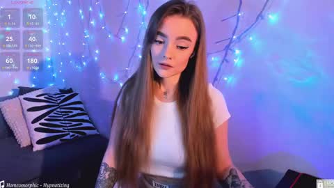 Snapshot of wxiuixw chatting on 02.22.25 Sonya online show from 02.22.25