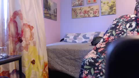 Snapshot of wyattfans_ chatting on 09.26.25 Wyatt online show from 09.26.25