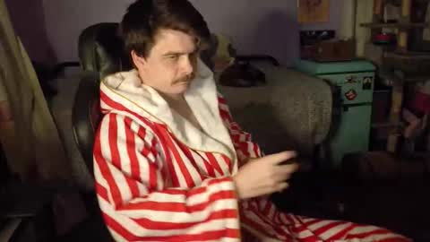 Snapshot of wyattfans_ chatting on 11.16.25 Wyatt online show from 11.16.25