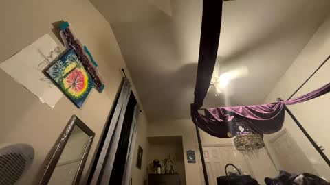 Snapshot of wynterheat chatting on 03.05.25 Wynter Heat online show from 03.05.25