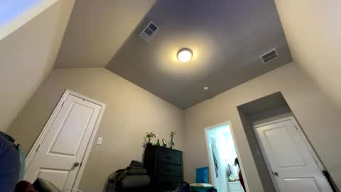 Snapshot of wynterheat chatting on 10.04.25 Wynter Heat online show from 10.04.25