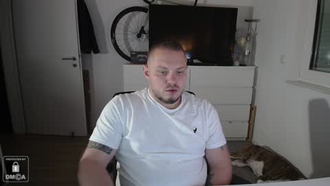 Snapshot of x19marco93x chatting on 12.14.24 x19marco93x online show from 12.14.24