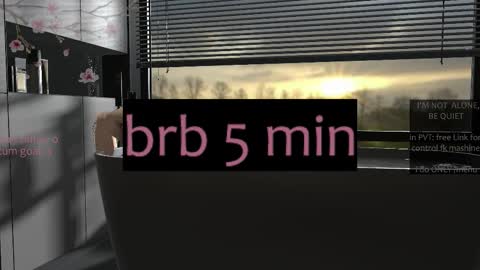 Snapshot of x__kamilla__x1 chatting on 12.14.25 Eva online show from 12.14.25