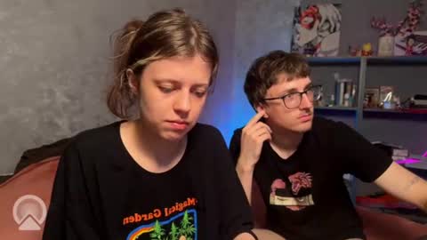 Snapshot of x_files_t chatting on 08.01.26 Philipp and Este online show from 08.01.26