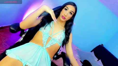 Snapshot of x_indomitable1 chatting on 05.20.26 Maria Juliana online show from 05.20.26