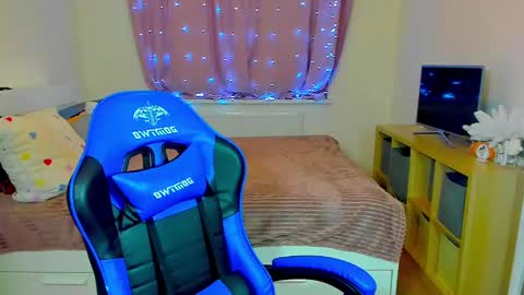 Snapshot of x_jesse_x chatting on 12.27.24 Jesse online show from 12.27.24