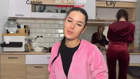 Snapshot of x_kai chatting on 01.13.26 wiwi clap clap cat baby girl online show from 01.13.26