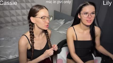 Snapshot of x_kai chatting on 01.15.26 wiwi clap clap cat baby girl online show from 01.15.26