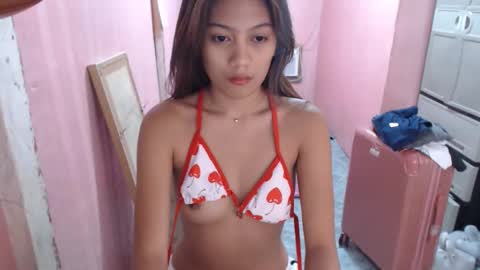 Snapshot of x_lexi_x chatting on 10.08.25 x_lexi_x online show from 10.08.25