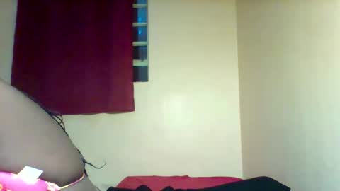 X melanine online show from 10.04.25