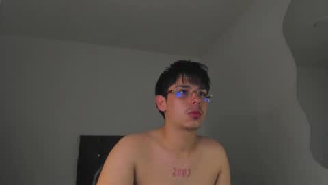 Snapshot of x_miller chatting on 10.26.25 x_miller online show from 10.26.25