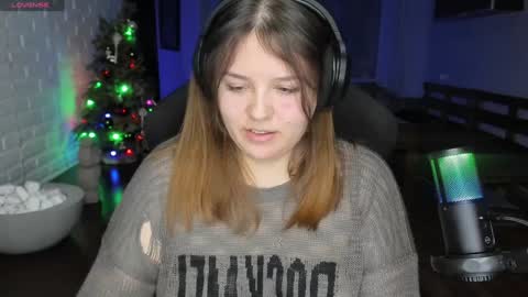 Snapshot of x_nirvana_x chatting on 12.29.24 LOVE NERDS ONLY online show from 12.29.24