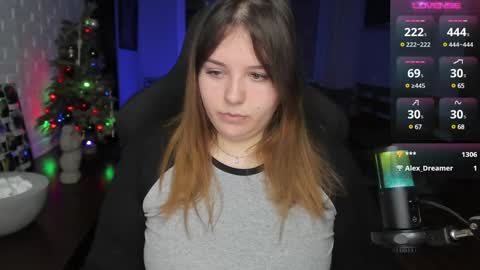 Snapshot of x_nirvana_x chatting on 01.17.25 LOVE NERDS ONLY online show from 01.17.25